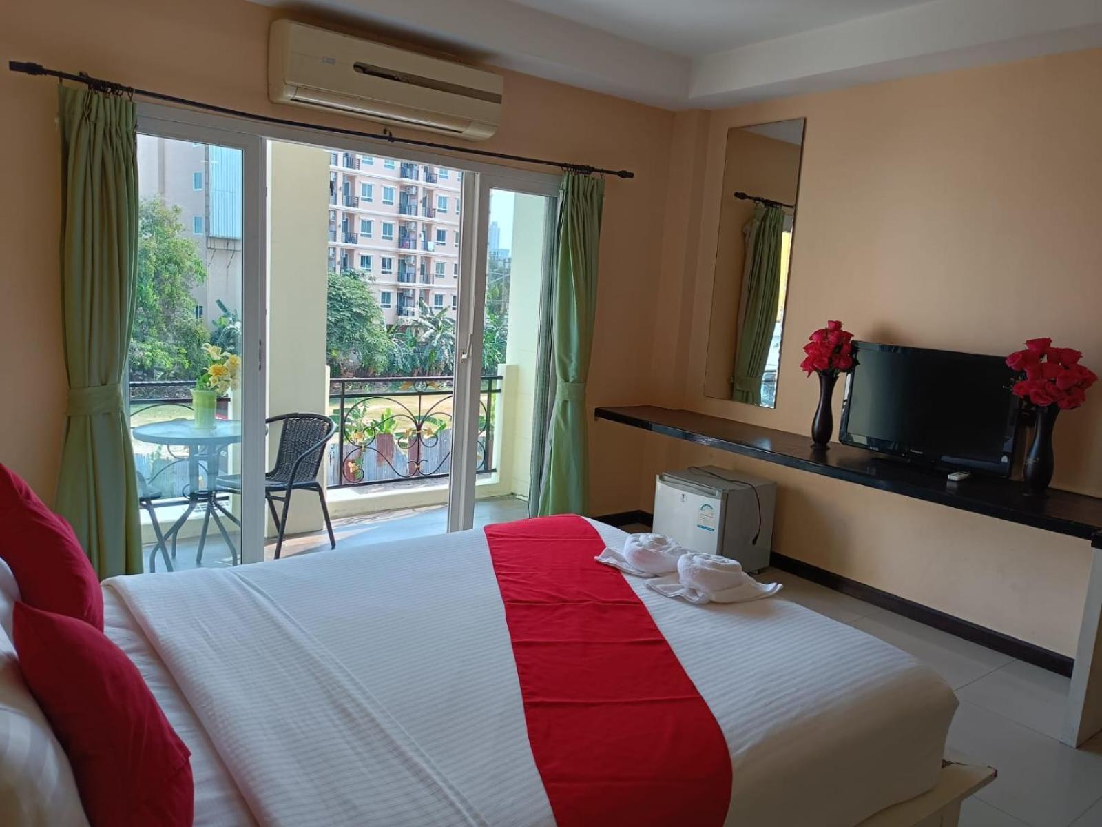 Aura Inn Rooms Паттая Екстер'єр фото