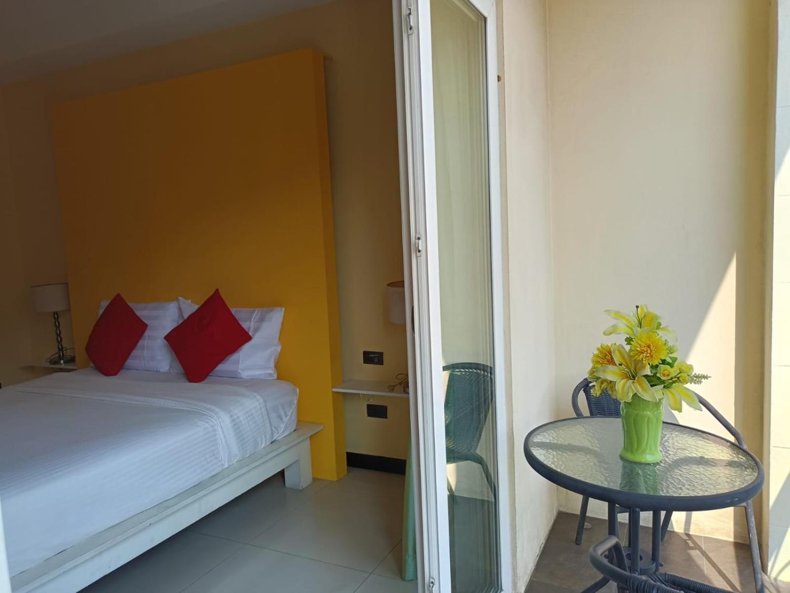 Aura Inn Rooms Паттая Екстер'єр фото