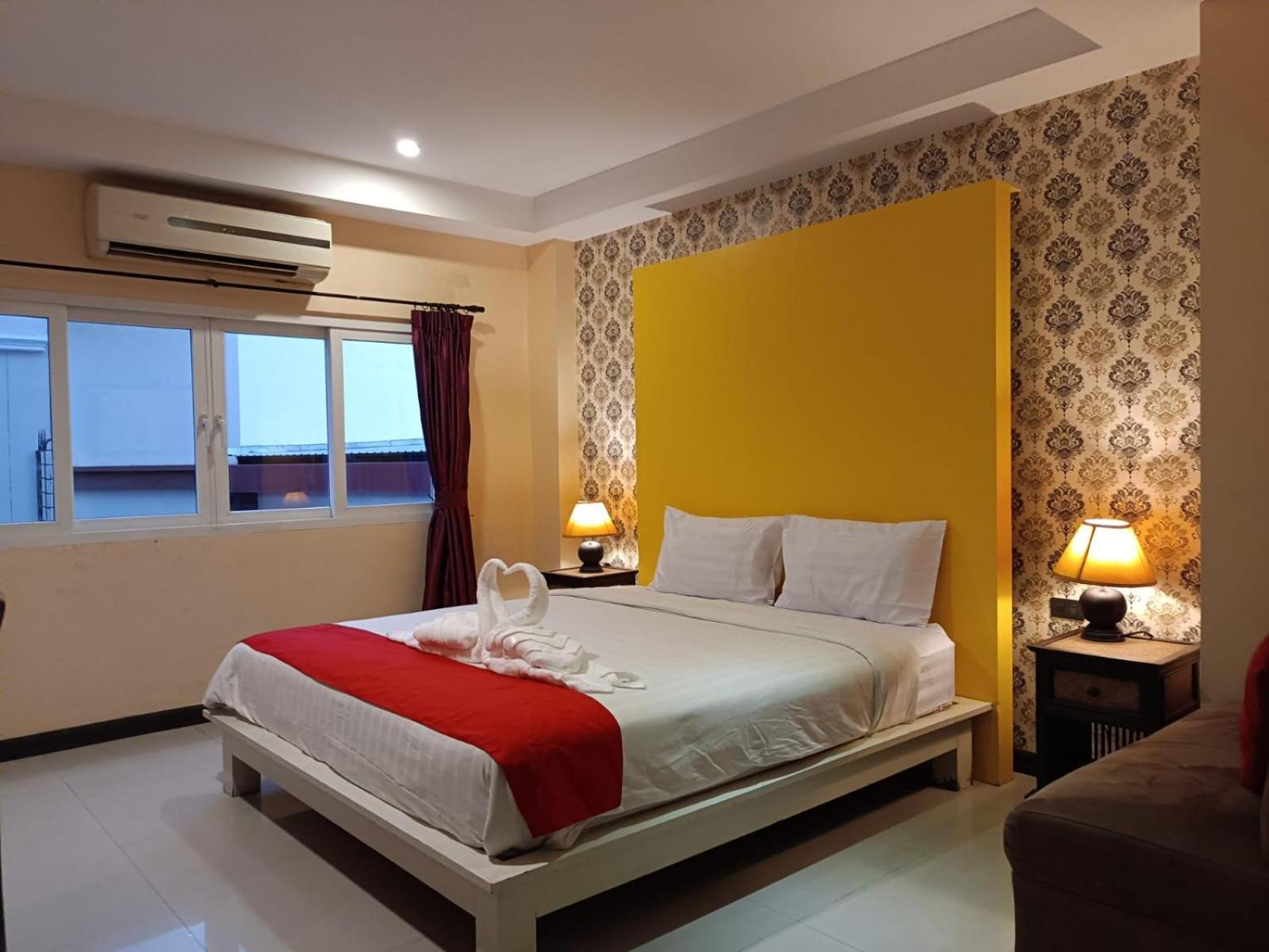 Aura Inn Rooms Паттая Екстер'єр фото